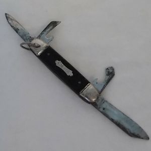 Vintage Camper Four Blade Knife